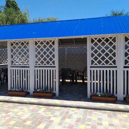 Гостиница "Атлант" Zaliznyj Port Exteriér fotografie