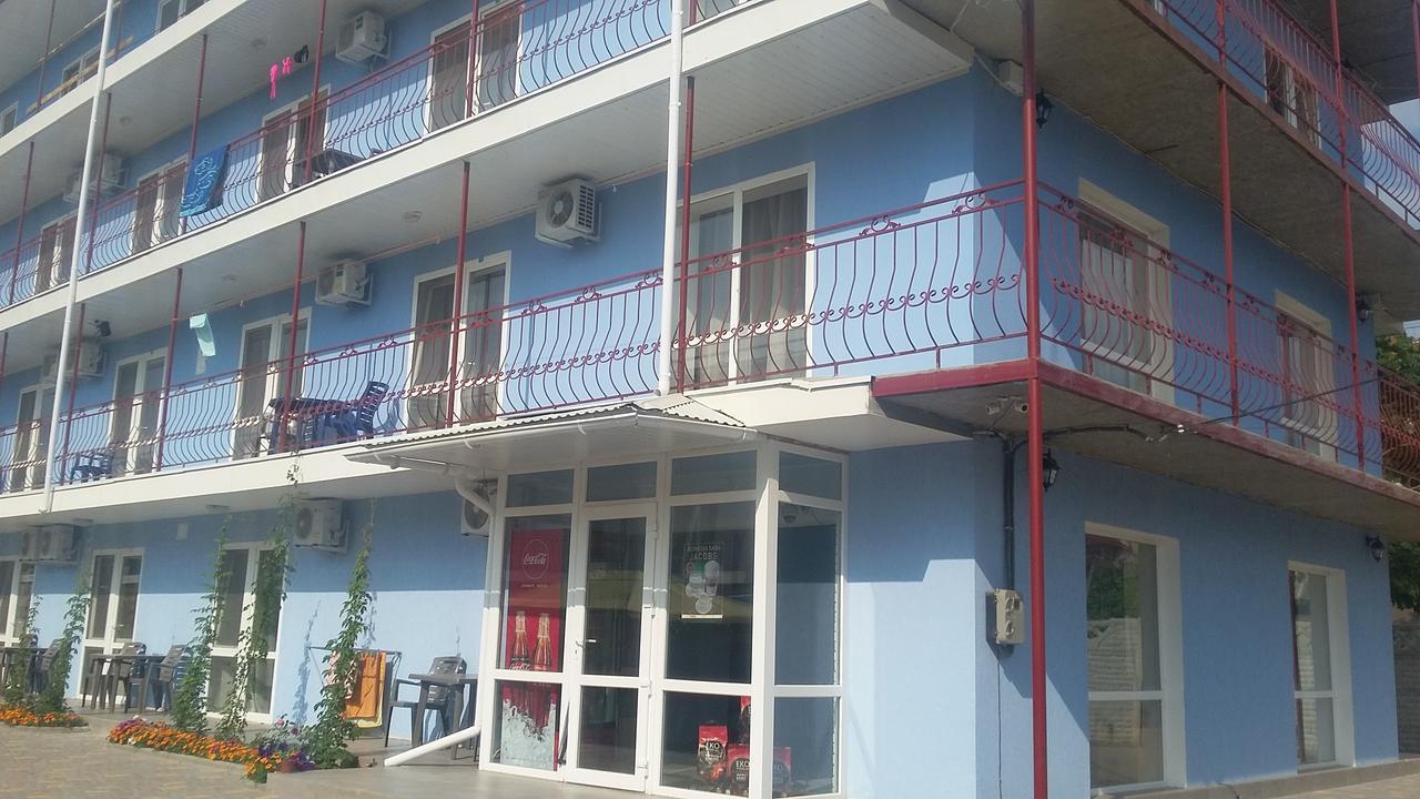 Гостиница "Атлант" Zaliznyj Port Exteriér fotografie